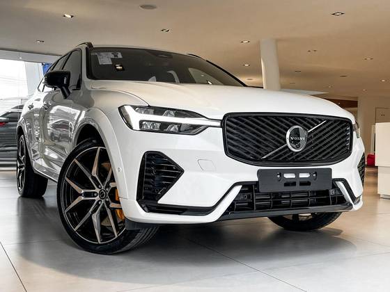 VOLVO XC60 2.0 T8 PHEV POLESTAR ENGINEERED AWD GEARTRONIC VOLVO XC60 2.0 T8 PHEV POLESTAR ENGINEERED AWD GEARTRONIC